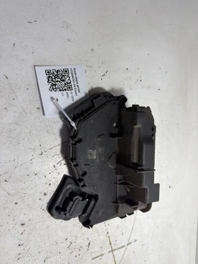 ����� �� �������� �� ����� (����� �����) 5TA839016D VW Passat