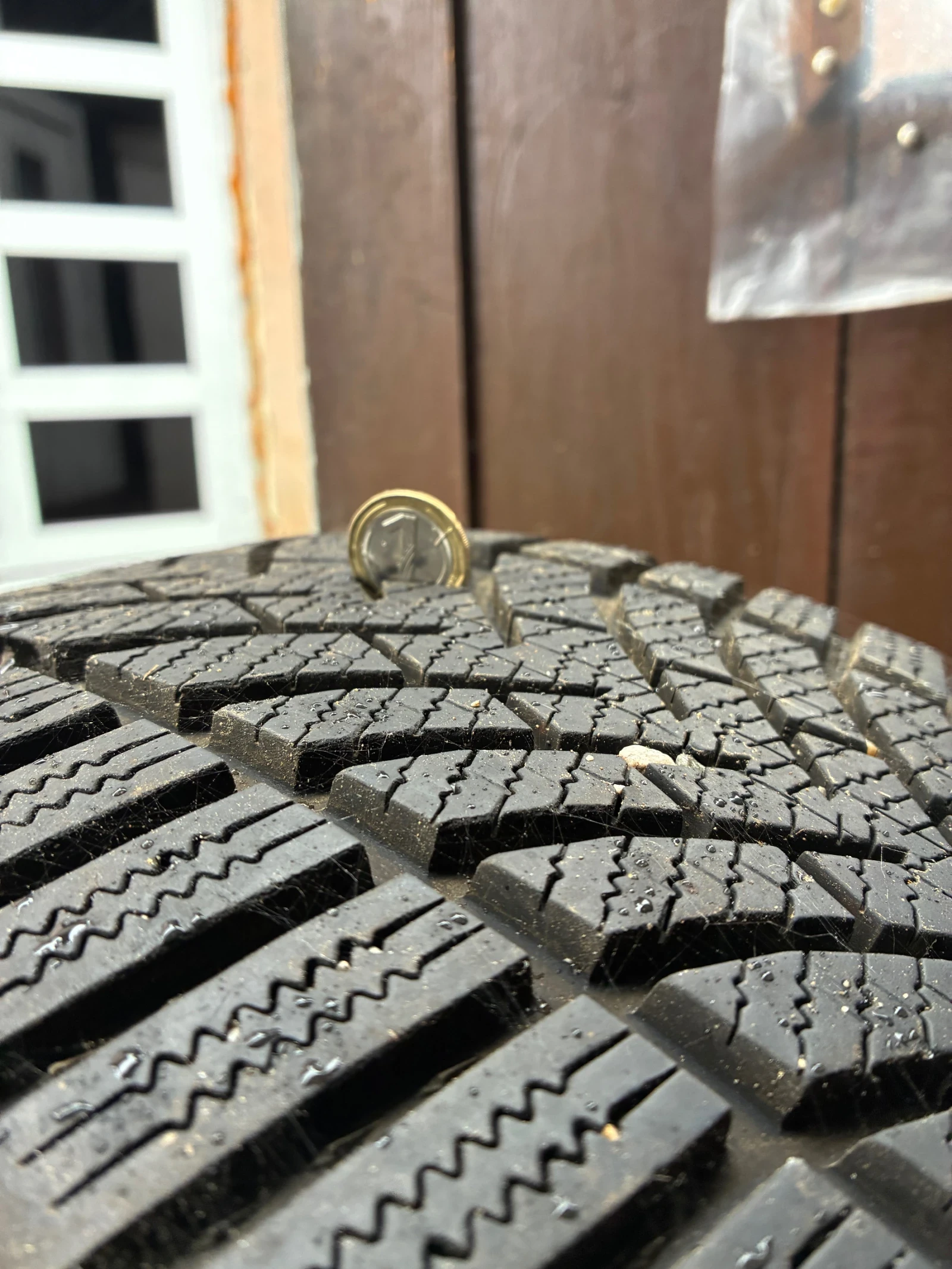  235/40R18 | Mobile.bg   6