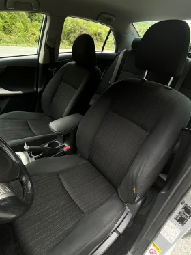 Toyota Corolla 1.6 Dual VVTI газ/бензин, снимка 11