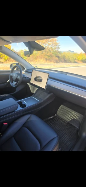 Tesla Model Y Long Range Dual Motor AWD 19500 Км., снимка 11