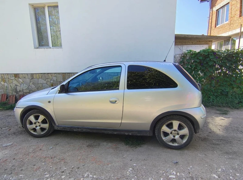 Opel Corsa, снимка 9 - Автомобили и джипове - 47486427