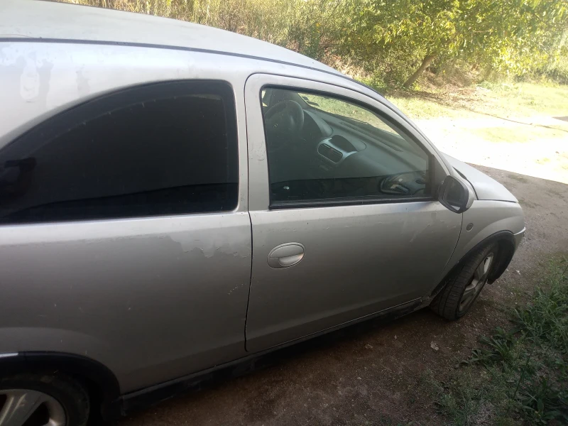 Opel Corsa, снимка 3 - Автомобили и джипове - 47486427