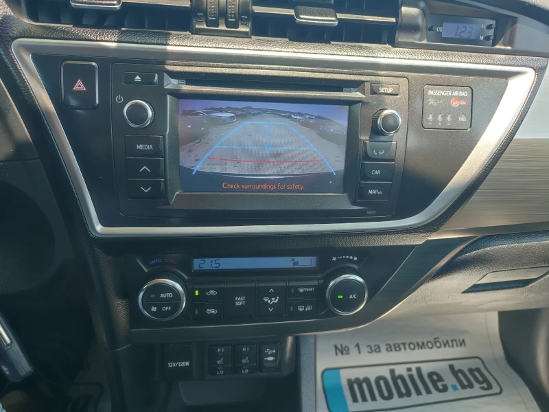 Toyota Auris 2.0 D navi, снимка 6 - Автомобили и джипове - 51815851