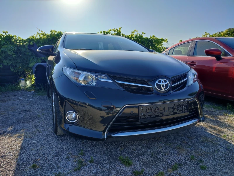 Toyota Auris 2.0 D navi, снимка 3 - Автомобили и джипове - 51815851