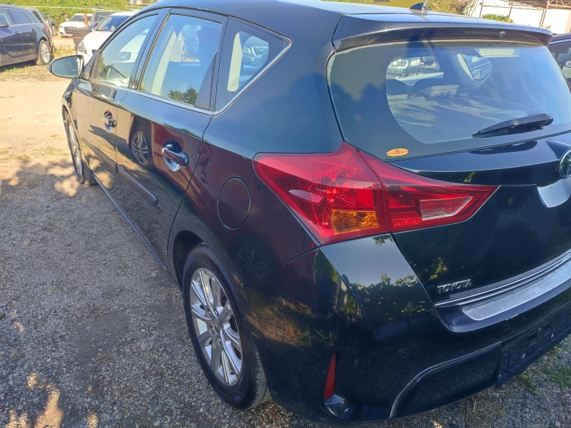 Toyota Auris 2.0 D navi, снимка 5 - Автомобили и джипове - 51815851
