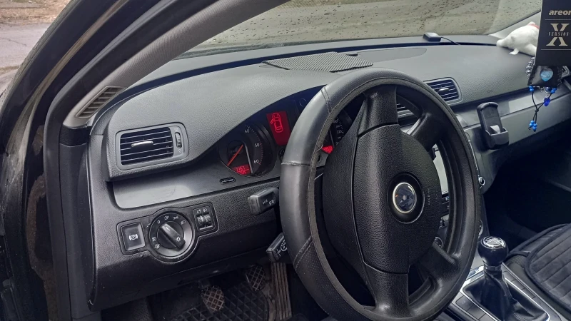 VW Passat Variant , снимка 5 - Автомобили и джипове - 52634694