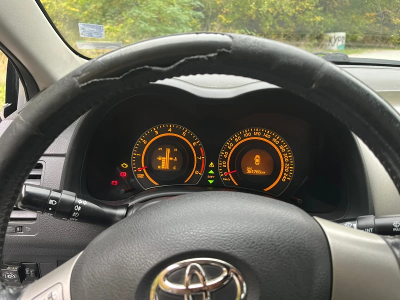 Toyota Corolla 1.6 Dual VVTI газ/бензин, снимка 10 - Автомобили и джипове - 52073126