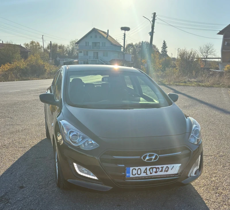 Hyundai I30 1.6 CRDI, снимка 2 - Автомобили и джипове - 52256746