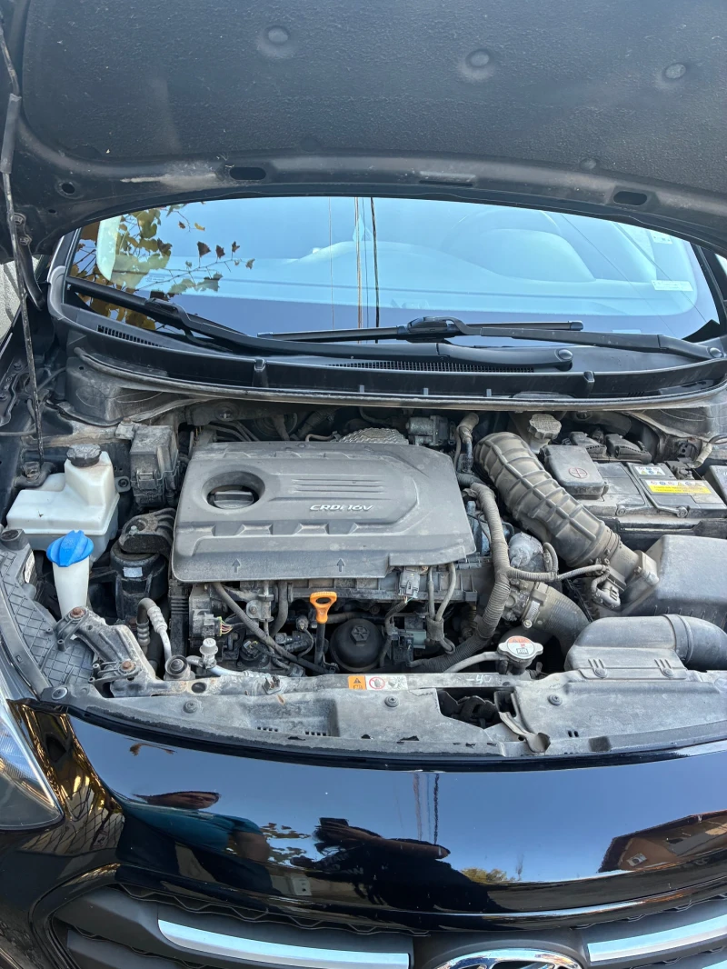 Hyundai I30 1.6 CRDI, снимка 5 - Автомобили и джипове - 52256746