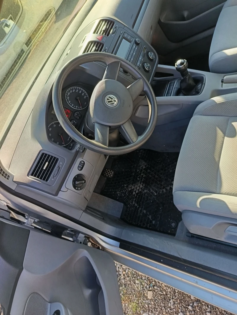 VW Golf 5, снимка 8 - Автомобили и джипове - 52554075