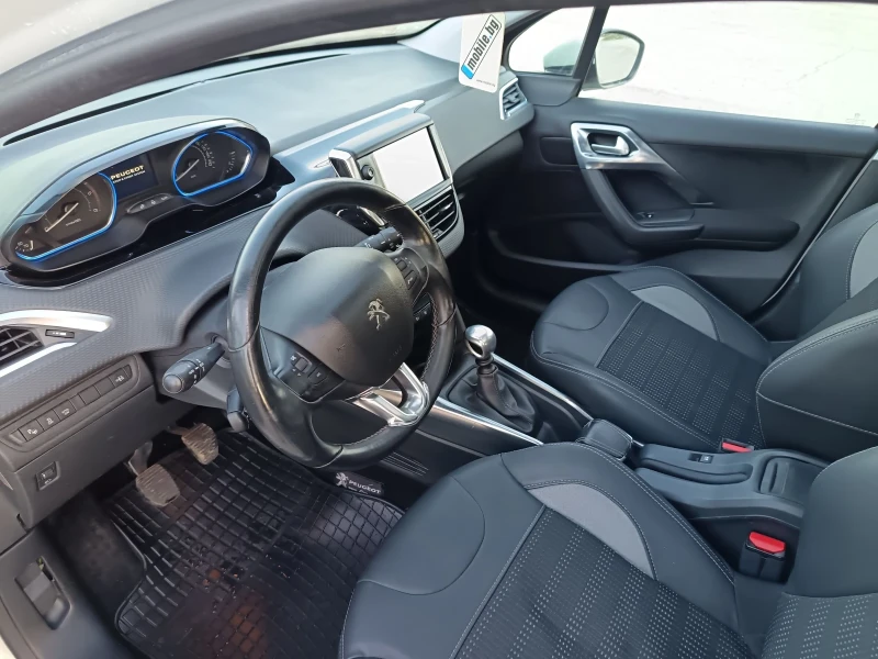 Peugeot 2008 1.6. HDI, снимка 13 - Автомобили и джипове - 52654785