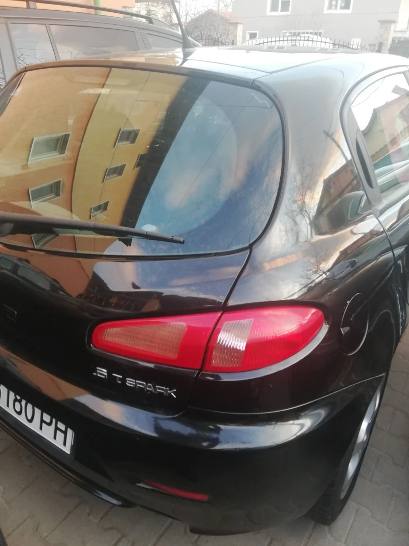 Alfa Romeo 147 1.6 ГАЗ /БЕНЗИН УНИКАТ А/С, снимка 8 - Автомобили и джипове - 52939005