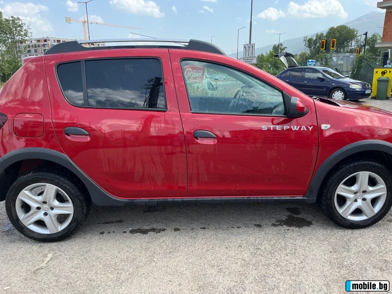 Dacia Sandero STEPWAY, снимка 1 - Автомобили и джипове - 47469730