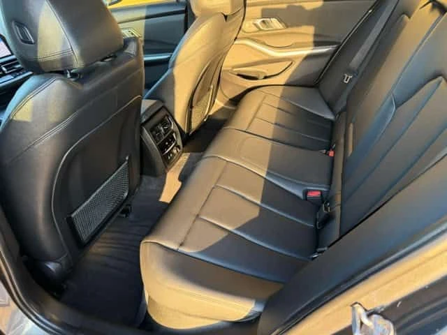 BMW 330 M-PACK xDrive  CARFAX, снимка 13 - Автомобили и джипове - 54451745