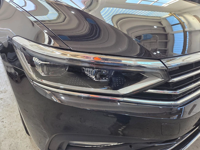 VW Passat 2.0 TDI SCR DSG Elegance, снимка 6 - Автомобили и джипове - 54854334