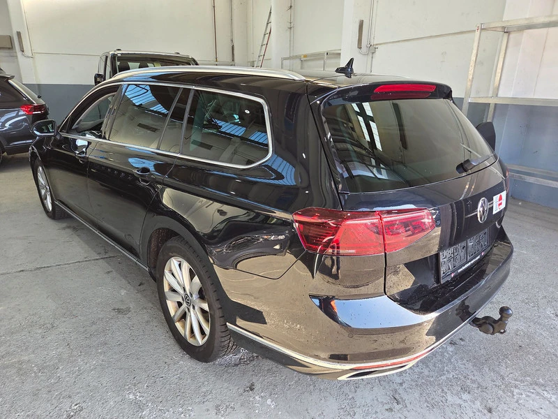 VW Passat 2.0 TDI SCR DSG Elegance, снимка 4 - Автомобили и джипове - 54854334