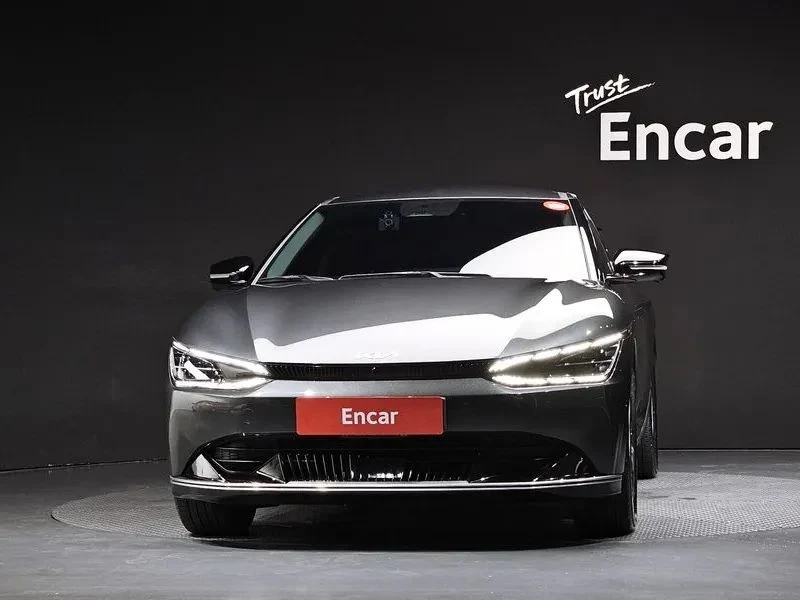 Kia EV6, снимка 3 - Автомобили и джипове - 56690436