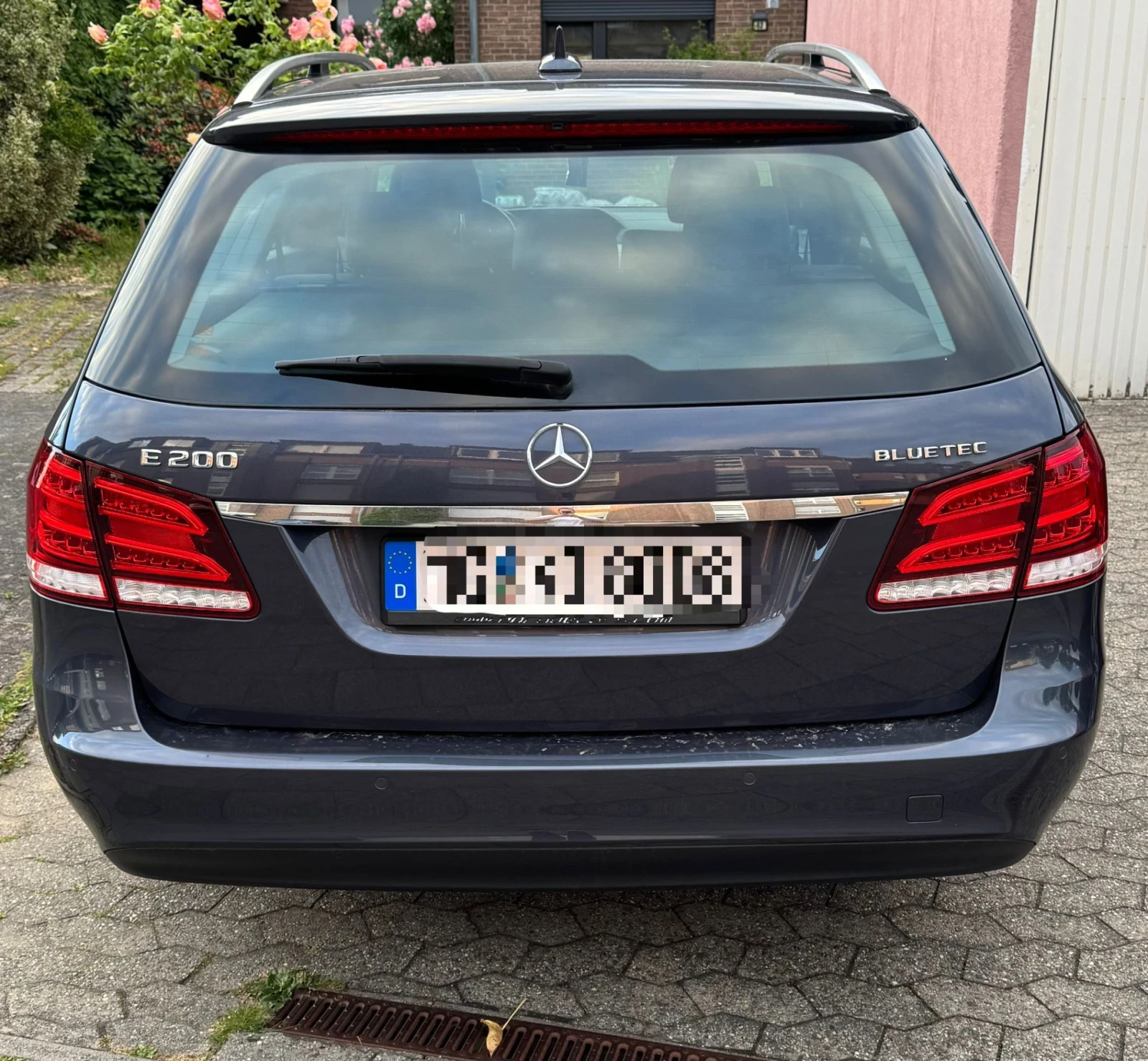 Mercedes-Benz E 200  - изображение 2