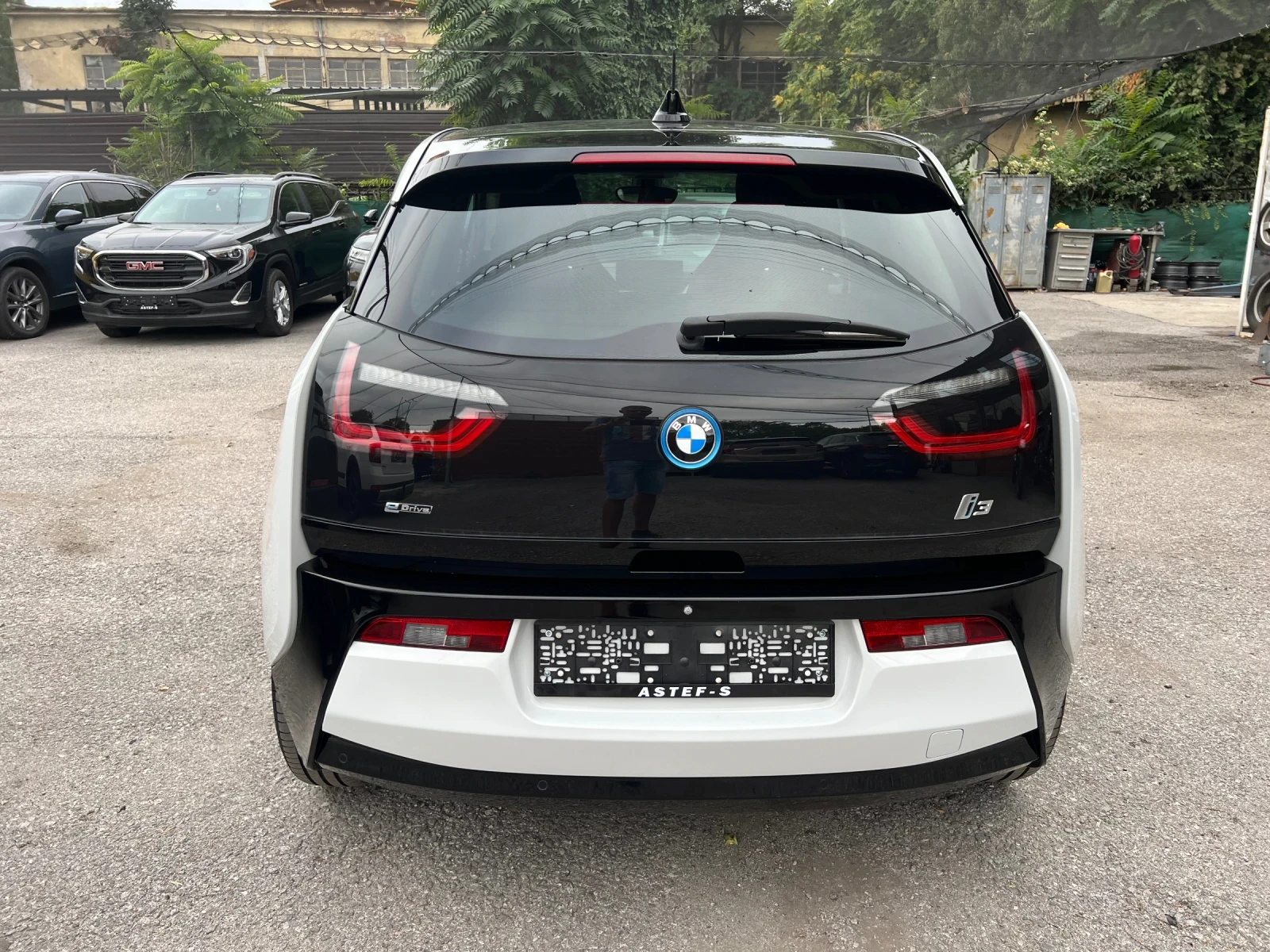 BMW i3 Rex Камера Бензинов агрегат 50656 Км!!!!!! - изображение 4