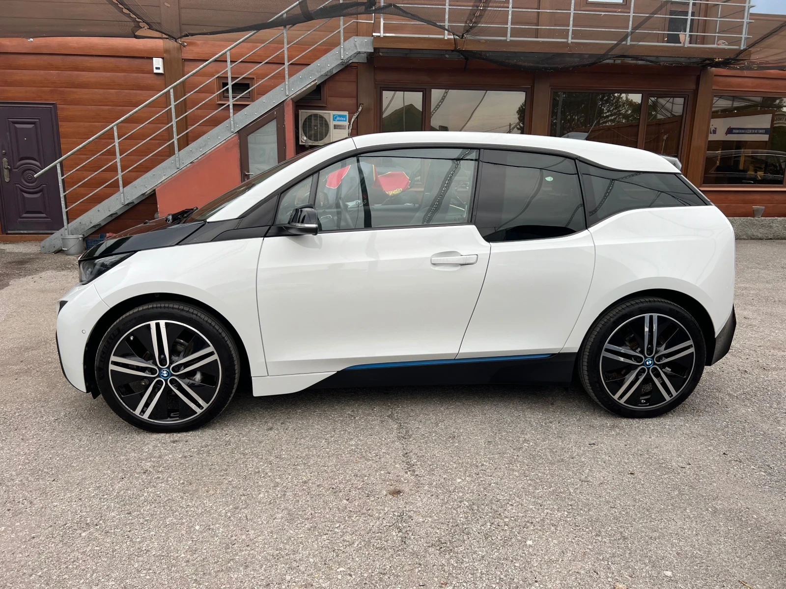 BMW i3 Rex Камера Бензинов агрегат 50656 Км!!!!!! - изображение 2
