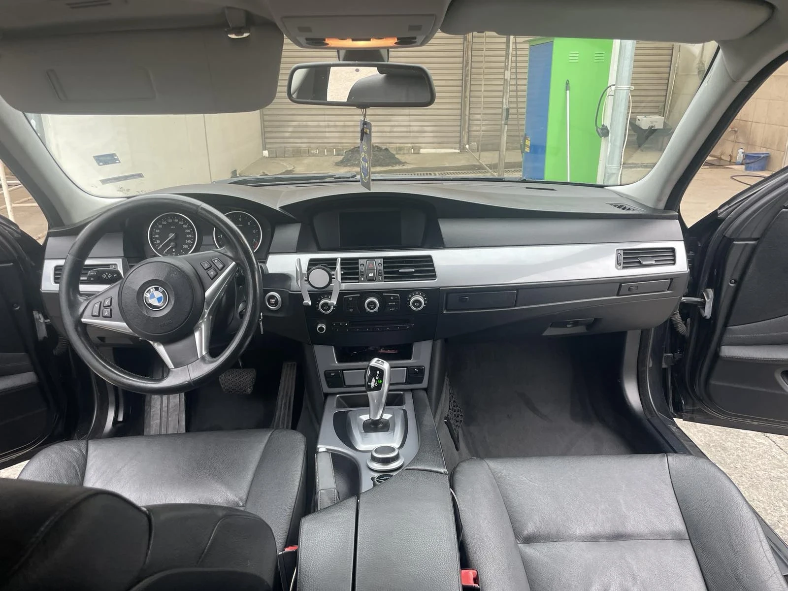 BMW 525 525 i - изображение 10