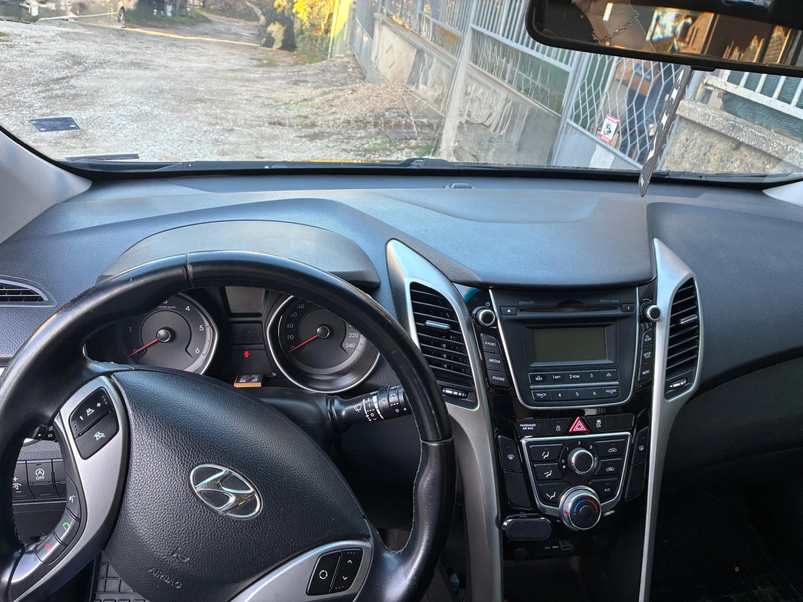 Hyundai I30 1.6 CRDI - изображение 6