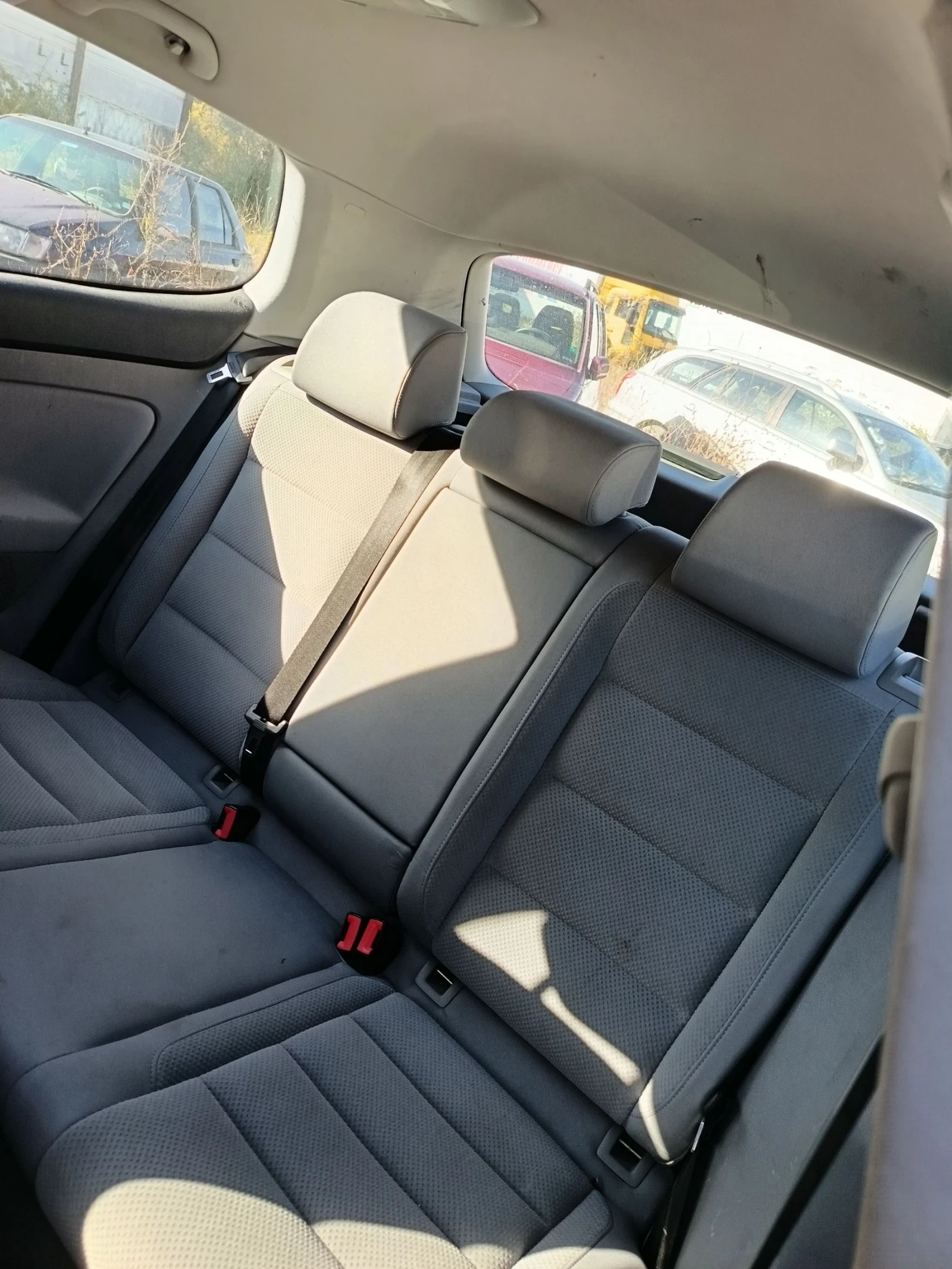 VW Golf 5 - изображение 9