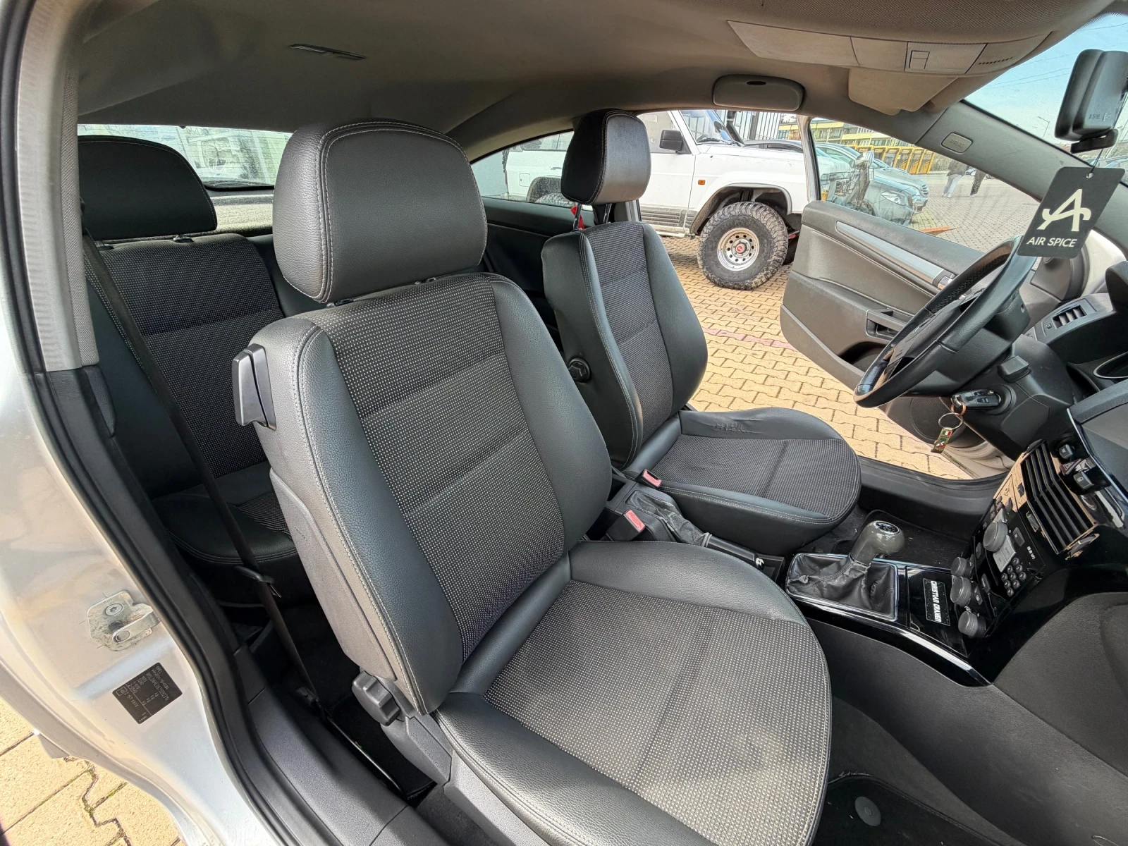 Opel Astra, снимка 6 - Автомобили и джипове - 53851758