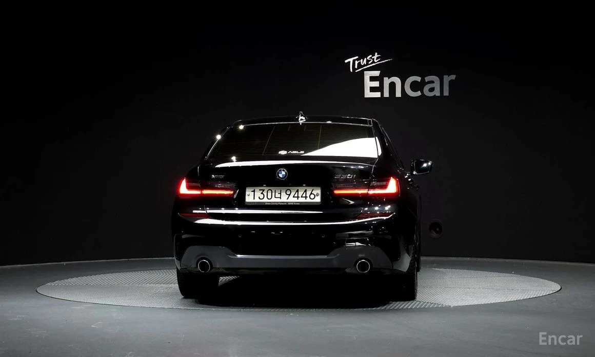 BMW 330 M* SPORT* XDRIVE* HARMAN* KARDON* КАМЕРА* 360* , снимка 4 - Автомобили и джипове - 54101384