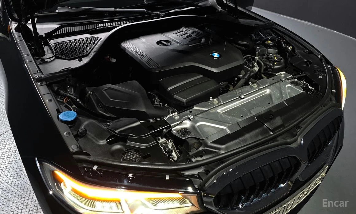 BMW 330 M* SPORT* XDRIVE* HARMAN* KARDON* КАМЕРА* 360* , снимка 15 - Автомобили и джипове - 54101384