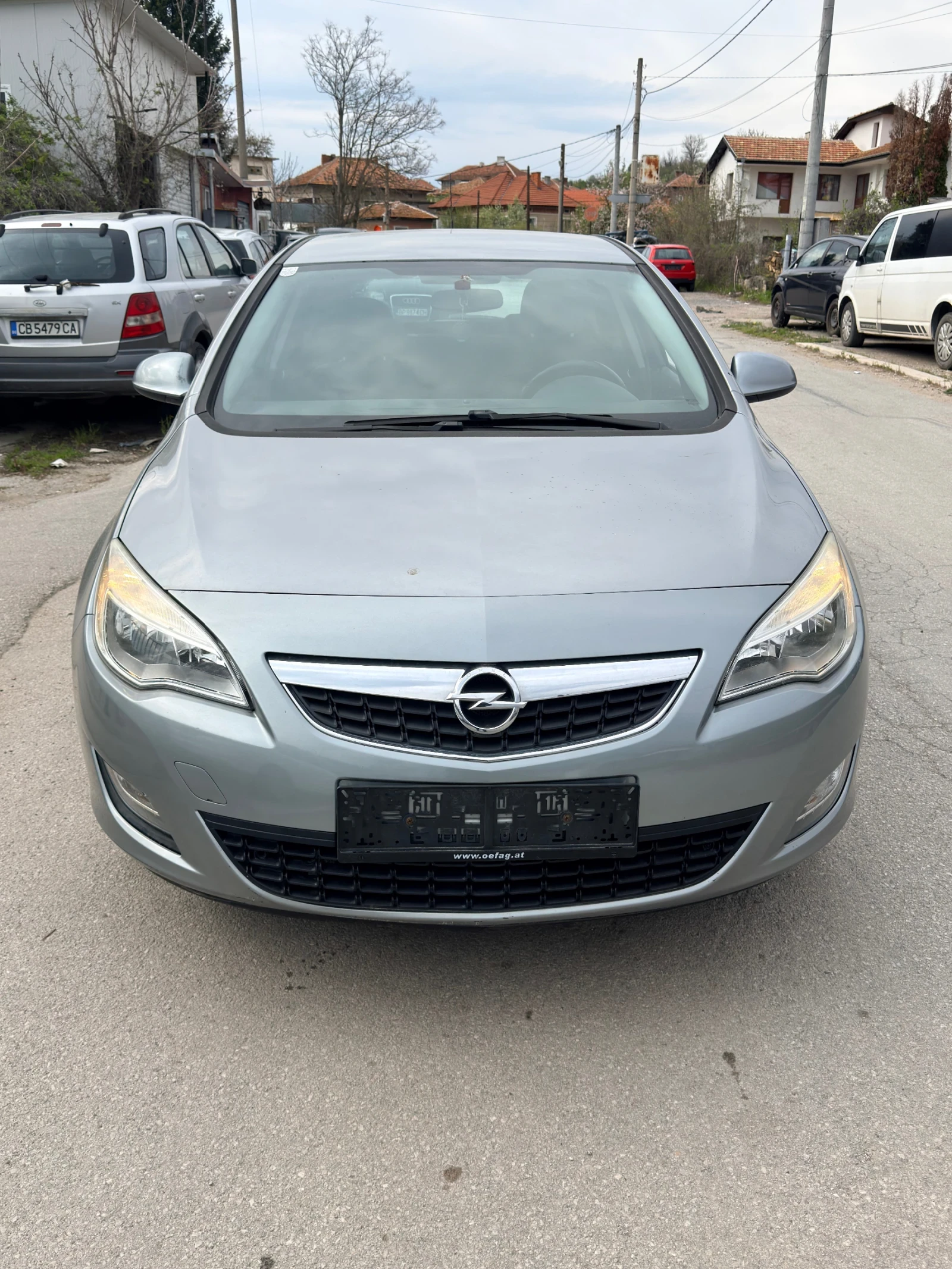 Opel Astra 1.6i klima, снимка 2 - Автомобили и джипове - 54257229