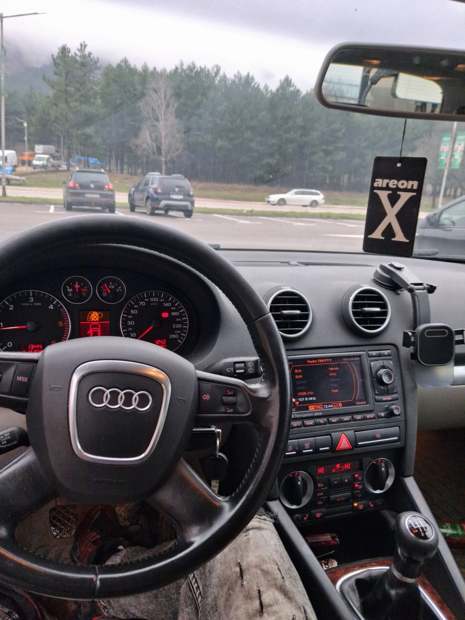 Audi A3 2.0TDI, снимка 8 - Автомобили и джипове - 54599368