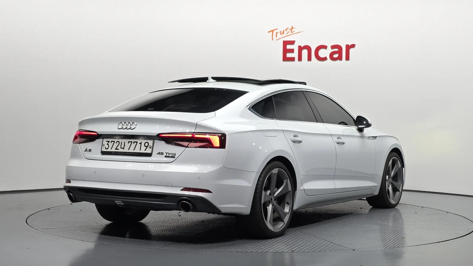 Audi A5 45TFSI PRESTIGE/PANO/360CAM/3XS-LINE, снимка 2 - Автомобили и джипове - 55003713