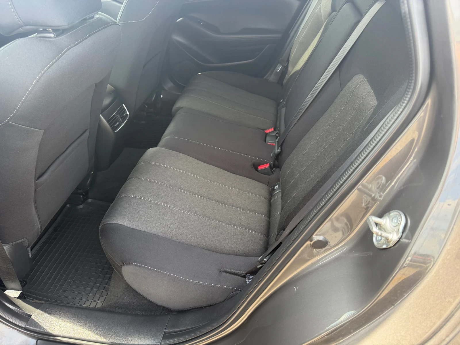 Mazda 6 2.5 �������� 100000�� EURO-6 | Mobile.bg � ����������� 13