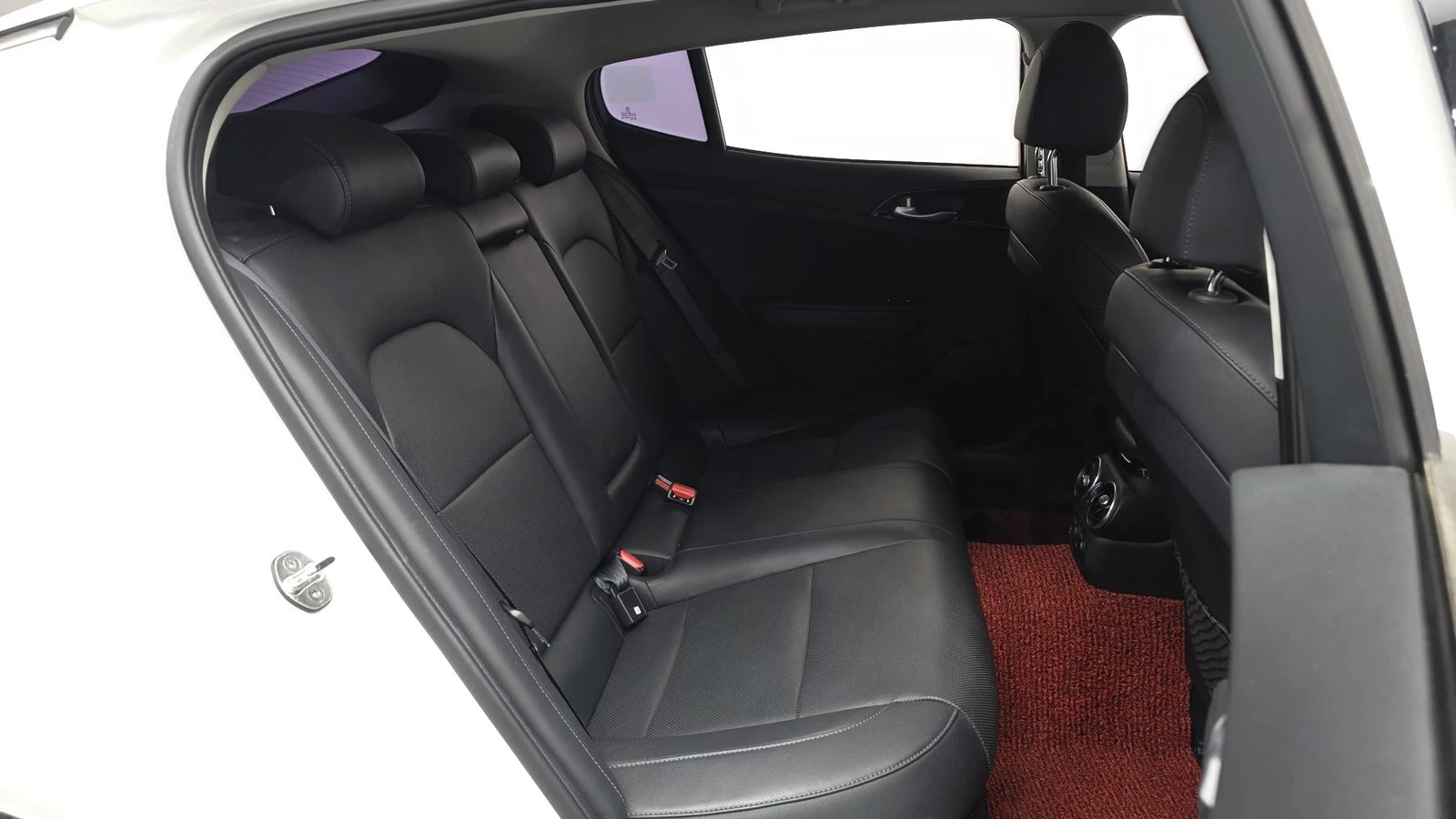 Kia Stinger 2.0* ЛЮК* КОЖА* КАМЕРА* KEYLESS* КРАЙНА ЦЕНА, снимка 11 - Автомобили и джипове - 55243888
