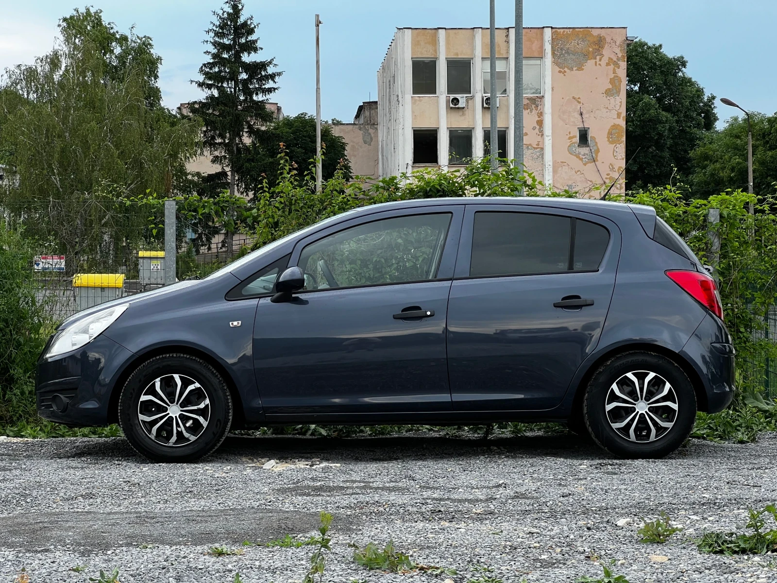 Opel Corsa 1.2 Климатик , снимка 5 - Автомобили и джипове - 55467605