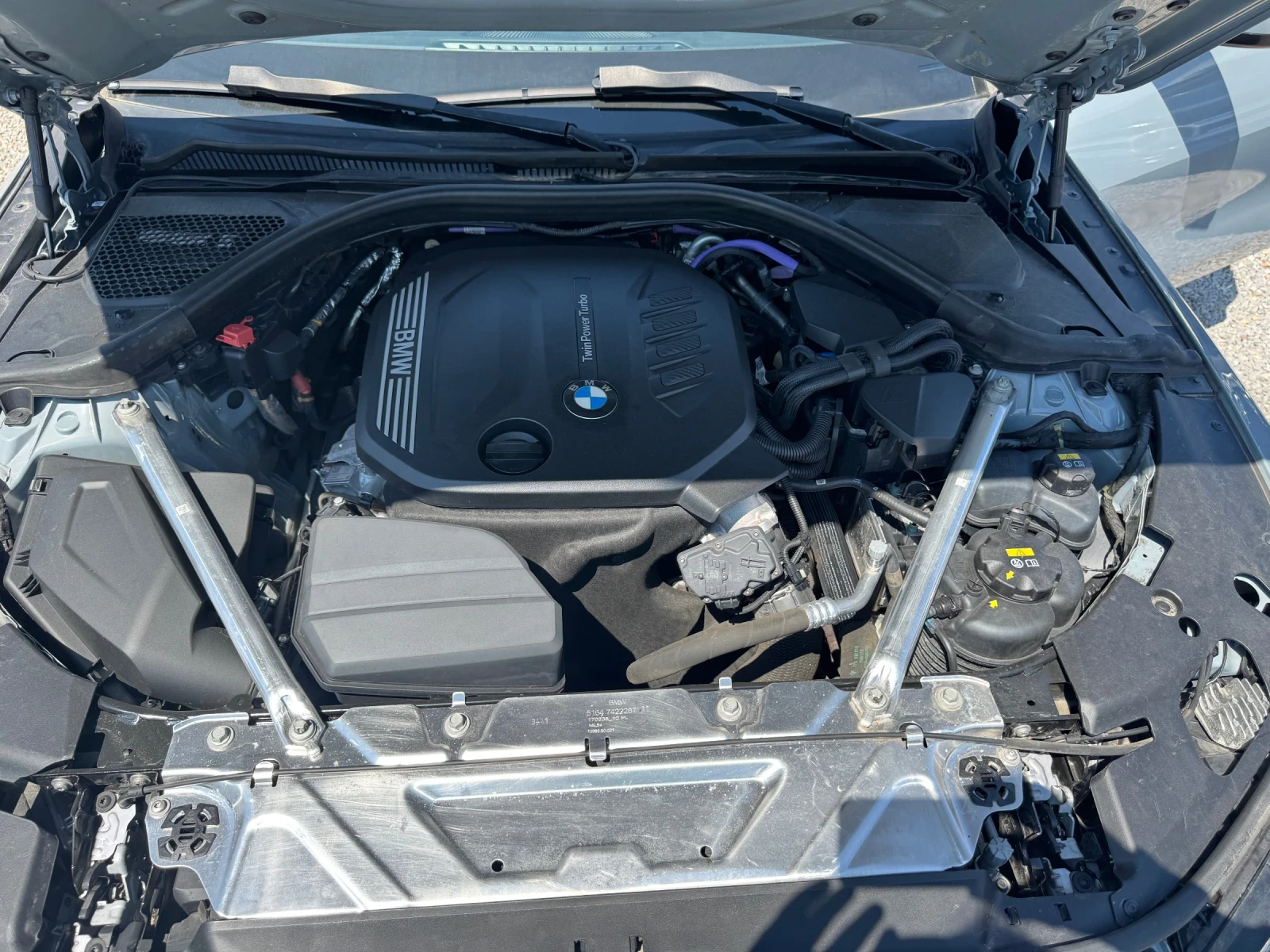 BMW 420 xd* M hybrid * М пакет* КАРБОН* КОЖА* КАМЕРИ 360* , снимка 16 - Автомобили и джипове - 55571587