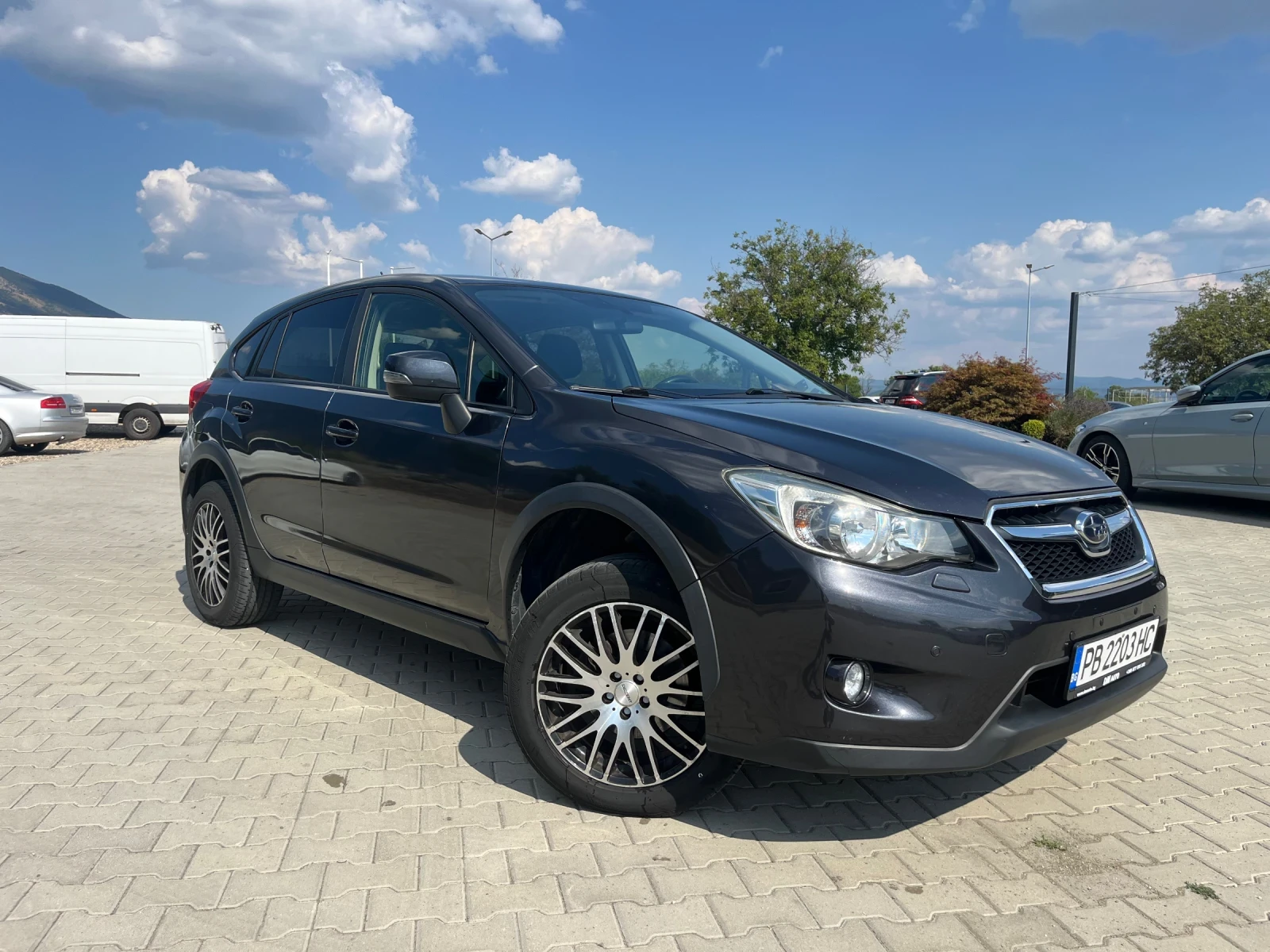Subaru XV 2.0 4х4 Заводска ГАЗ/обслужен/перфектно състояние, снимка 2 - Автомобили и джипове - 55593150