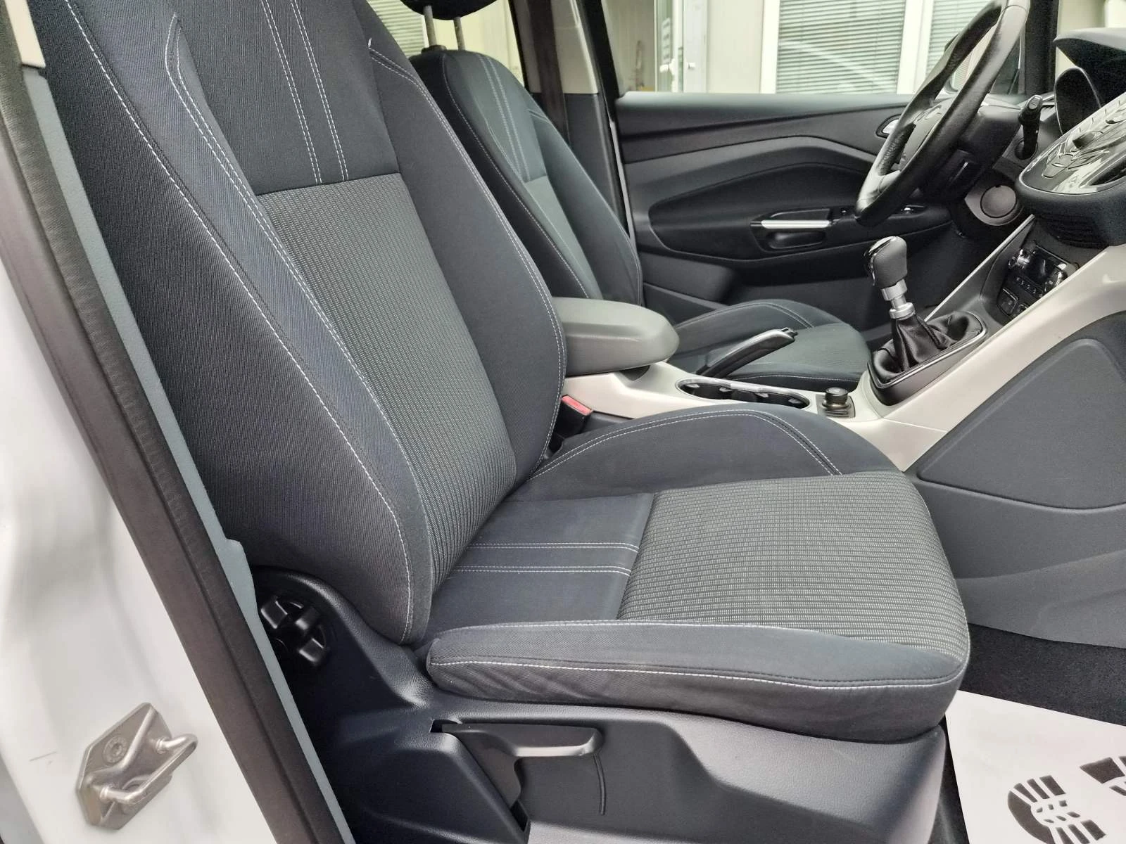 Ford C-max 1.6D, снимка 12 - Автомобили и джипове - 56051050