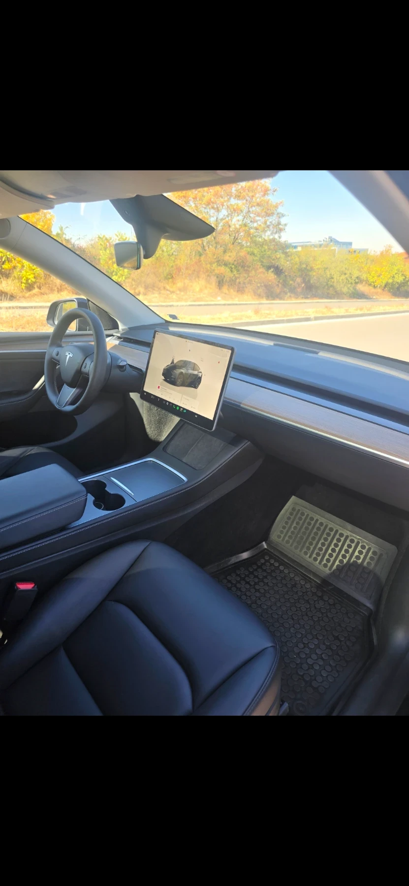Tesla Model Y Long Range Dual Motor AWD 19500 Км., снимка 11 - Автомобили и джипове - 56375489