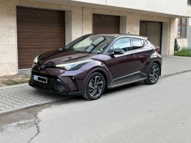 ������ Toyota C-HR