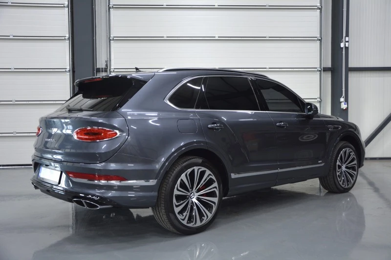 Bentley Bentayga / First Edition / Mulliner / V8, снимка 5 - Автомобили и джипове - 46558989