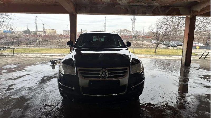 VW Touareg, снимка 2 - Автомобили и джипове - 48962602