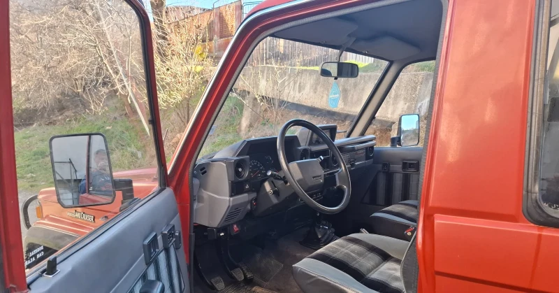 Toyota Land cruiser J70, снимка 16 - Автомобили и джипове - 50957731