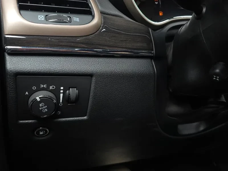 Jeep Grand cherokee 3.0 Diesel Overland Wk2, снимка 17 - Автомобили и джипове - 55644185