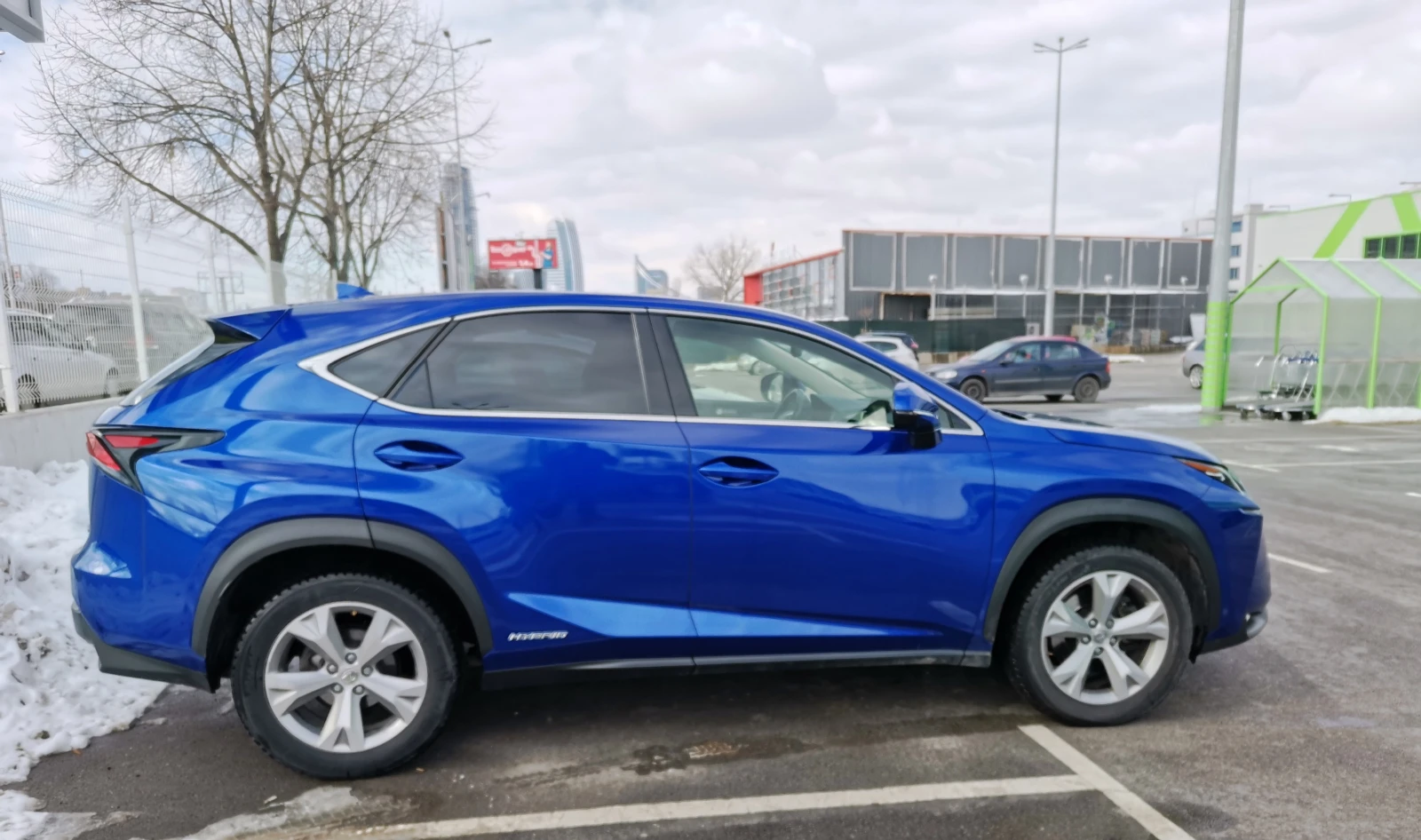 Lexus NX 300h LUXURY HYBRID/LPG - изображение 4