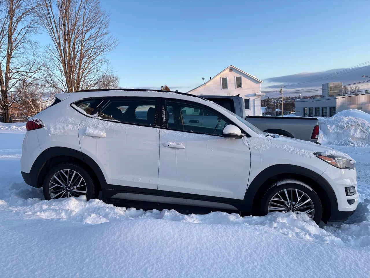 Hyundai Tucson * Preferred * ПОДГРЕВ* KEYLESS* ПАНО*  - изображение 5