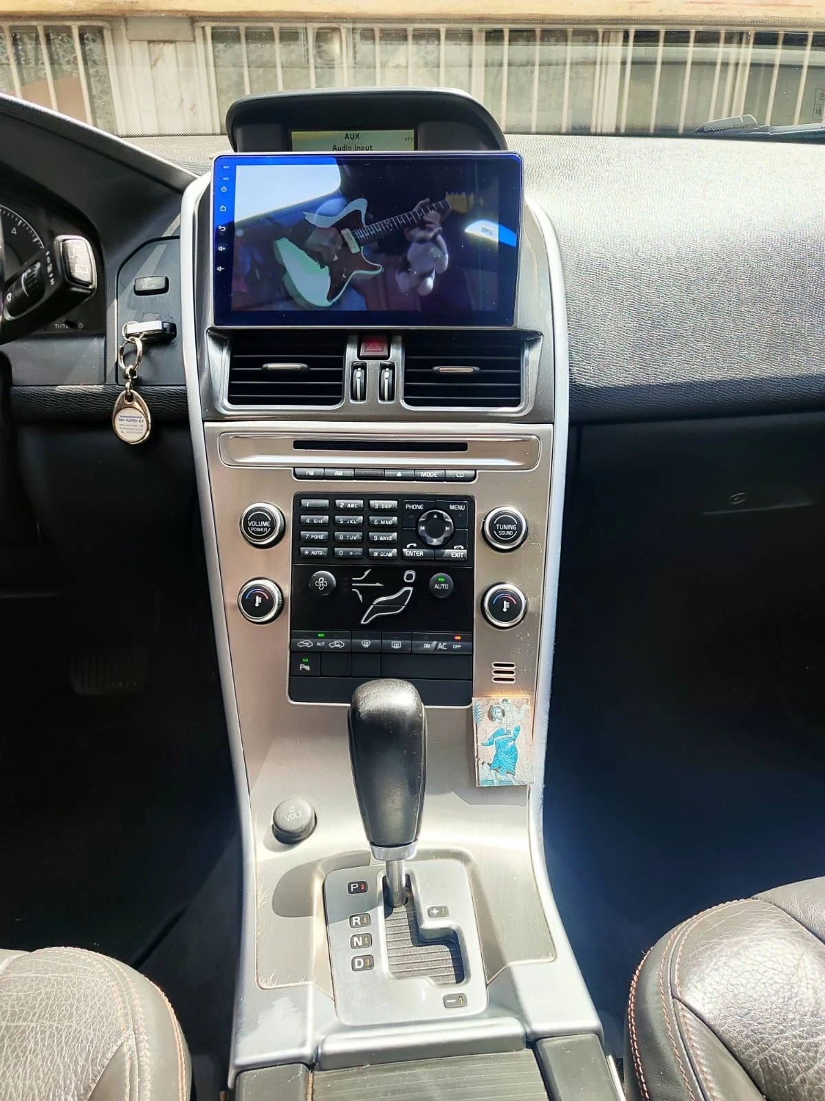 Volvo XC60 2.2D, снимка 8 - Автомобили и джипове - 54159168