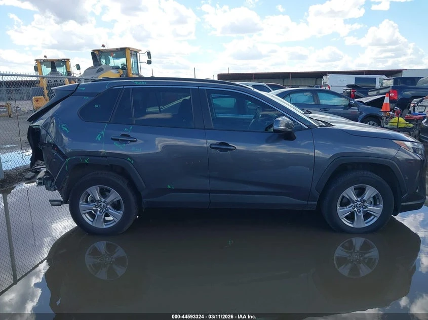 Toyota Rav4 2.5l Xle, снимка 13 - Автомобили и джипове - 54307546