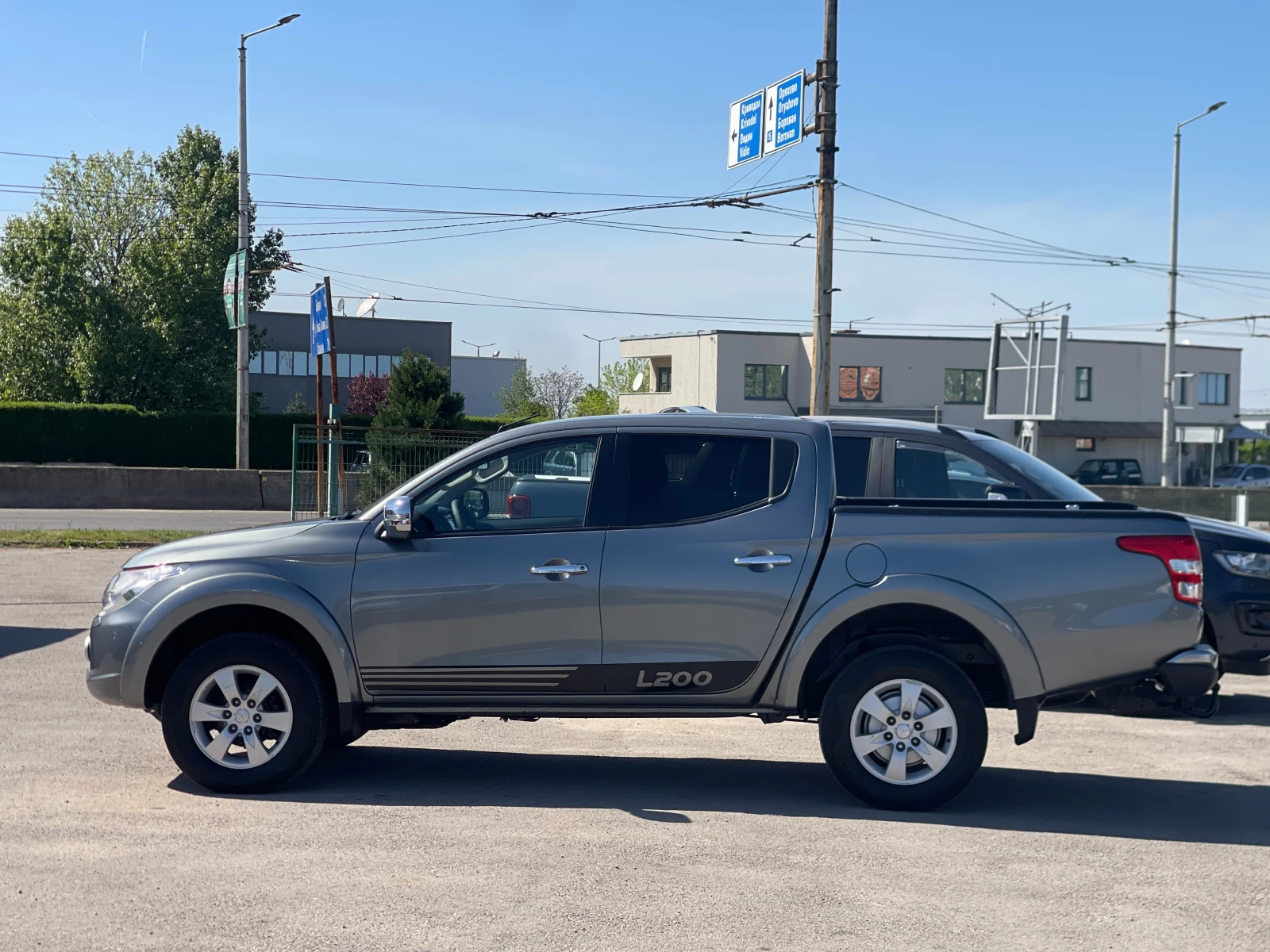 Mitsubishi L200 2.4Di-D 4x4, снимка 3 - Автомобили и джипове - 54339793